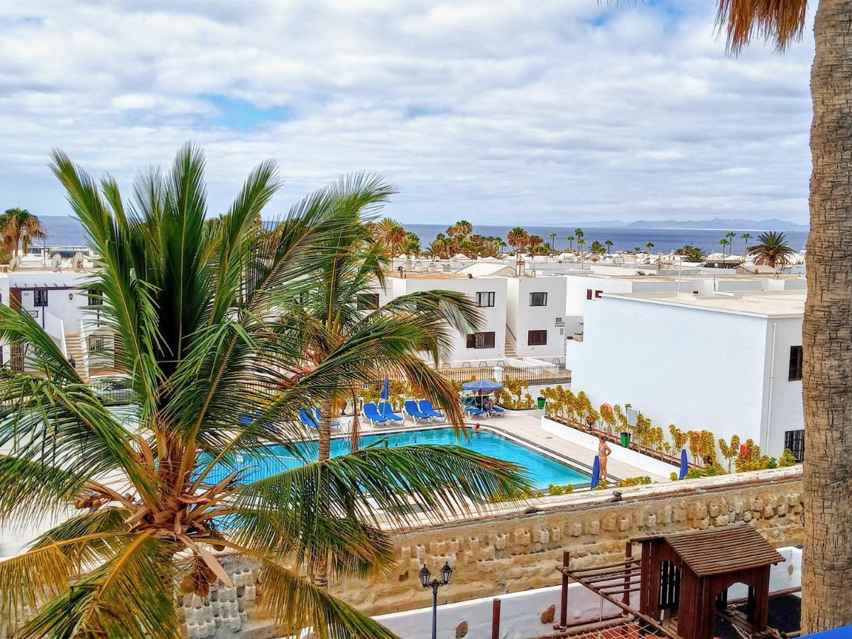 Aguazul - A Pie De Piscina Y Vistas Al Mar Lejlighed Puerto del Carmen  Eksteriør billede