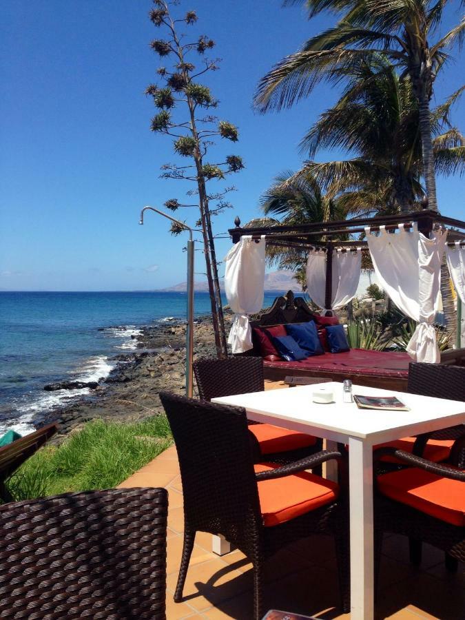 Aguazul - A Pie De Piscina Y Vistas Al Mar Lejlighed Puerto del Carmen  Eksteriør billede